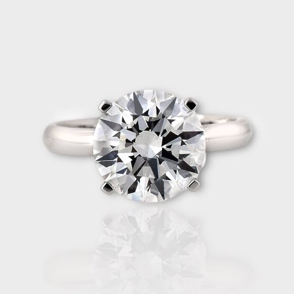 4 Carat Lab Grown Diamond Ring - Picture 2 of 8